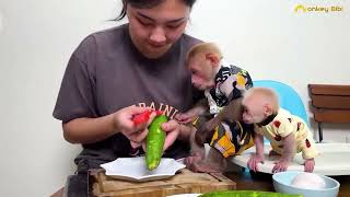 Bibi and Lala help Mom cook!