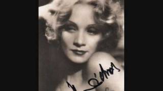 MARLENE DIETRICH  "LA VIE EN ROSE" 1952. Autographes 1/2.