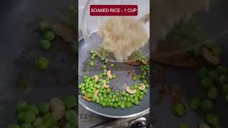 HOW TO MAKE MATAR PULAO | MATER PULAO RECIPE 😋🤤😍❣️😋#shorts #pulao #cooking KK'S KITCHEN