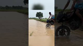 BIKE STUNT IN WATER//NISHU DESHWAL#automobile#nishudeshwal#viral#shorts