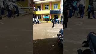 Suasana siswa SMK saat istirahat #sekolah