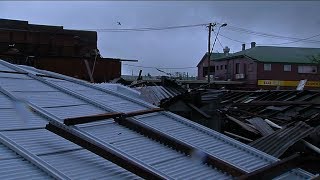 24Hrs with Cyclone Debbie - Proserpine - Morning