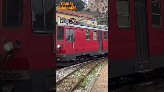 Arrivo automotrice A9 FGC ferrovia Genova Casella