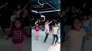 Damithri ටීච එක්ක Kanchana Anuradhiගෙ Opada ඔපදා නටපු Dance with Damithri IDW team එක