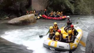 Rafting de aguas bravas - Ayahuasca Aventuras