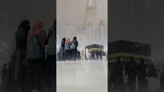 Heavy rain in masjid al haram #trending#islamic #shorts