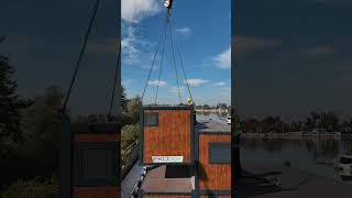 Der erste schwimmende Containerkomplex auf der Donau wurde fertiggestellt.🌊