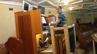 Newland Memorial Uniting Church Pipe Organ Demonstration, Day 50 of 50.