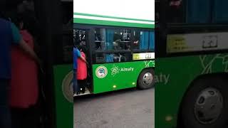 avtobuslarda sıxlıq