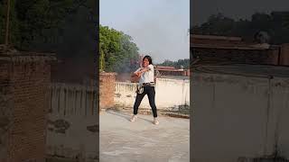 Goli chal javegi 💃🤣#radhika26yt #shorts #dance #video #youtubeshorts