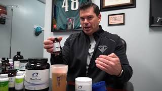 Retired NFL Player Makes His Morning Shake! (Daily Routine) How To Maintain A Healthy Diet!