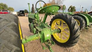 John Deere B