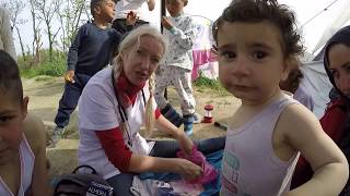 Alison Thompson/Third Wave Volunteers bringing medical, love and solar lights to Syrian Refugees.