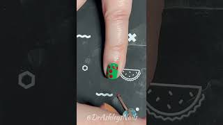 Easy Present / Gift Nail Art #nails #nailart #christmasnails #gifts #holidaynails #nailarttutorial