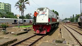 Ngintip Aktifitas Loko di Bandung #Daop2 #Videokeretaapi