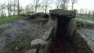 Wayland's Smithy Neolithic tomb - Oxfordshire