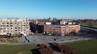 Oude stadspoort op het Wilhelminaplein in 's-Hertogenbosch