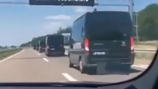 Veliki broj policijskih vozila na autoputu u smeru ka Beogradu