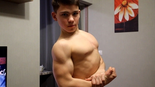 amazing young boy flex show