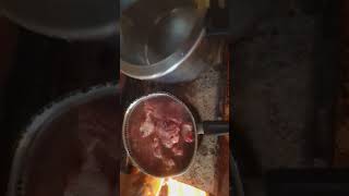 Assim que se prepara carne cozida