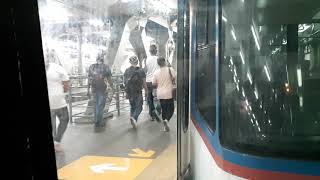 Metro Rail Transit (MRT 3) Edsa Estrella to Edsa Santolan Station. The 'NEW NORMAL'  Covid 19 trip