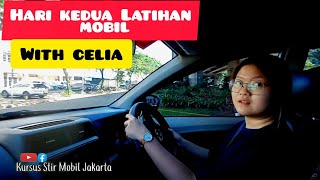 Kursus mobil Manual with Celia