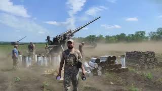 2С7 «Пион» артиллерия ЗСУ насыпает / 2S7 "Pion" artillery ZSU