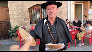 Nalda, Fiestas en honor a la Virgen y San Roque. Carrera de gallos