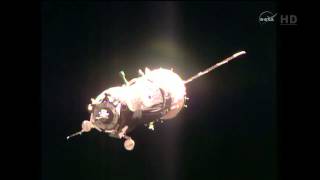 2014 11 24 ISS Expedition 42 43 Soyuz TMA 15M Docking