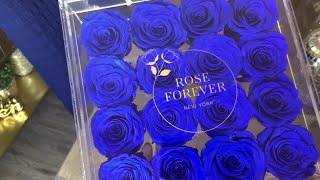 Review Rose Forever New York - Crystal Passion Royal Blue Preserved Roses