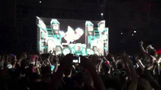 Skrillex Live Intro & Part 1