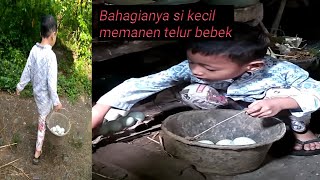 Dika panen telur bebek