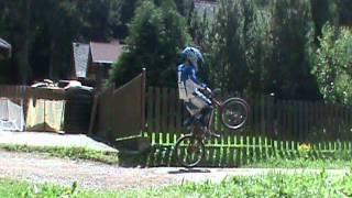 Skoky na BMX 2