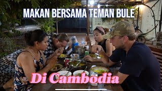 MAKAN SEDERHANA BERSAMA TEMAN DARI JEPANG DAN U.S.A !! TERNYATA MEREKA SUKA MAKAN INDONESIA!!