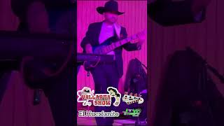 Tocando Con La Banda Vallarta Show  El Huerfanito