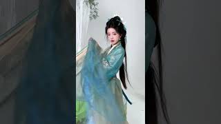 鹤野仙师 #chinesegirl #shisanyu #hanfu #hanfugirl #hanfudress #chinese #chineseculture