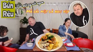 🇦🇺 Nấu Nồi Bún Rêu 💥 Ba con chạy mất dép | nhà Của Oanh