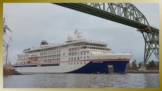 HANSEATIC spirit passiert die Hochbrücke Hochdonn // Nord-Ostsee-Kanal // 04. Januar 2022