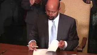 Mayor Michael Nutter Signs First Three Executive Orders