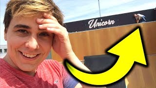 CACHE-CACHE GÉANT À LA REDBOX !  (7 Youtubers)