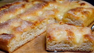 Zuckerkuchen/Butterkuchen - super fluffig, saftig und die Oberfläche ist leicht karamellisiert