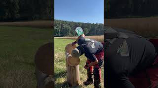 Kleiner Trick: mit einer Holzscheibe kann man prüfen ob die Hohlkehle tief genug ist