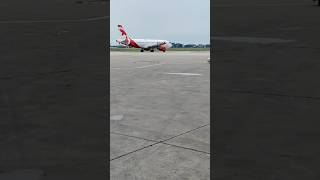 Air Canada Rouge Airbus A319 taxing to runway #yyz #torontopearsonairport #aircanada