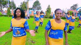 Nimevuka mwaka salama by the Guardian Angels Choir (Tassia Parish)