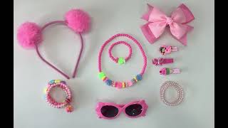 VIDEO KIT 04 INFANTIL COM 7 PEÇAS, TIARA, LAÇO, ÓCULOS, PULSEIRA, COLAR, PRESILHA ROSA MENINA GIRL