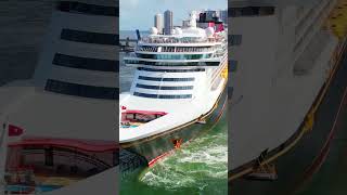 Disney Dream Cruise Ship turn at PortMiami