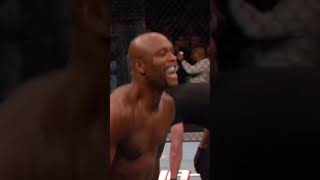 Anderson Silva vs Vitor Belfort - front kick to the face