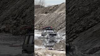 Custom FCX24m Discovery - I found a dam. Had a good time.  #fms #batrazzirc #fairrc #rccrawler