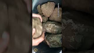 cement crumbling asmr satisfying #shortvideo #shorts #viral #cement #dustyasmr