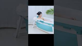 Adult's foldable bathtub